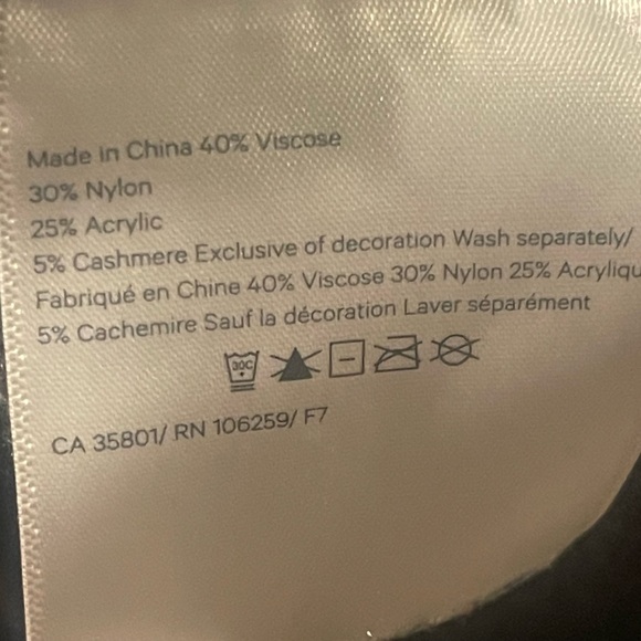 Lululemon open back l/s sweater women’s size 8 cashmere blend EUC - Picture 9 of 9